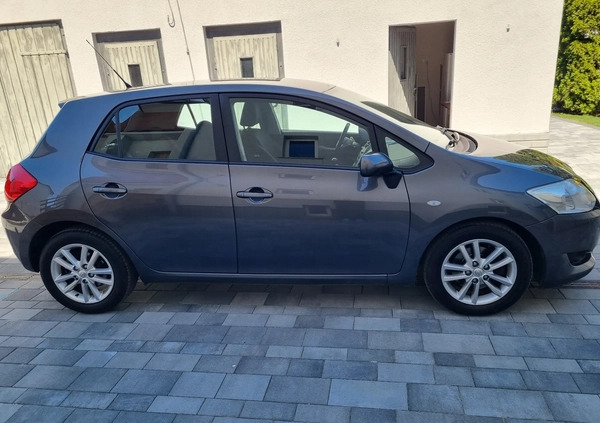 Toyota Auris cena 14900 przebieg: 210605, rok produkcji 2009 z Jarosław małe 106